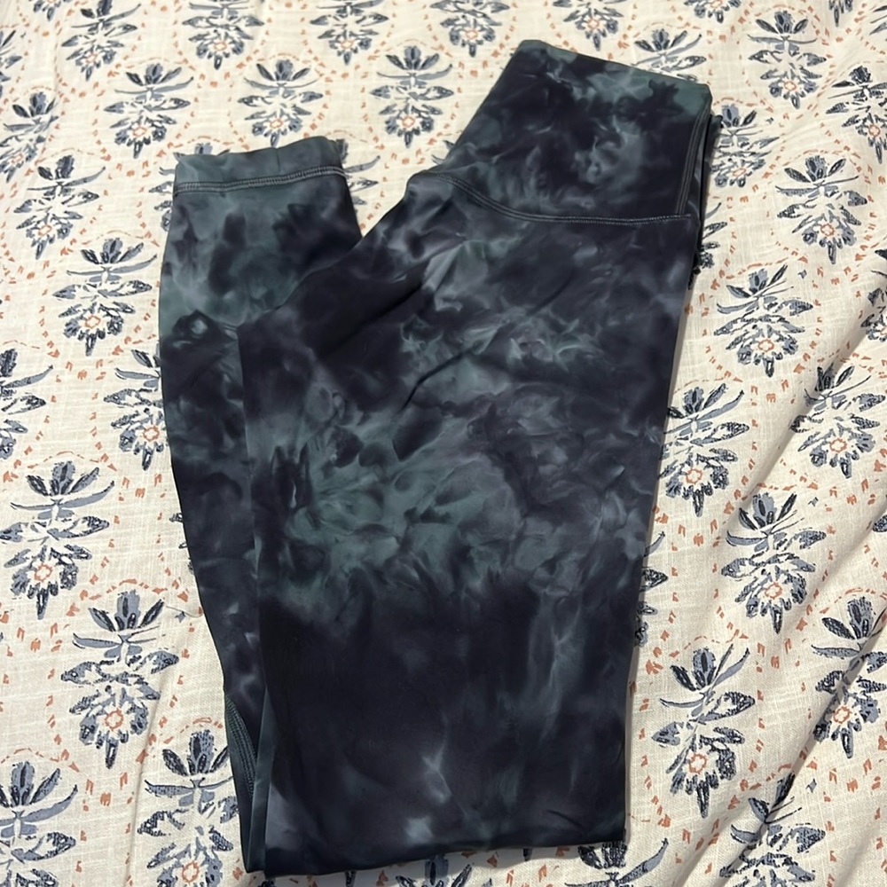 Like New Lululemon Align 25” Legging size 4